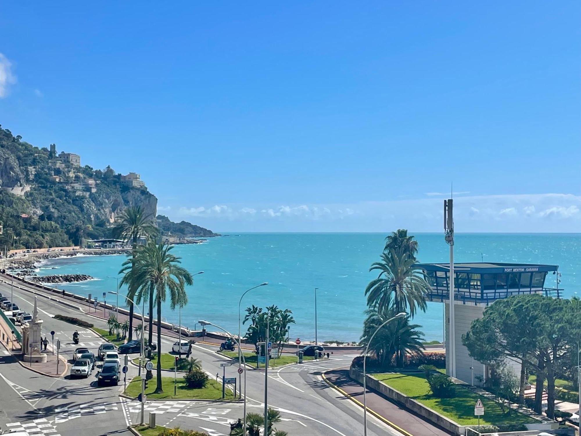 מנטון Superbe Appartement En Bord De Mer, Pres Du Centre Et Des Plages מראה חיצוני תמונה