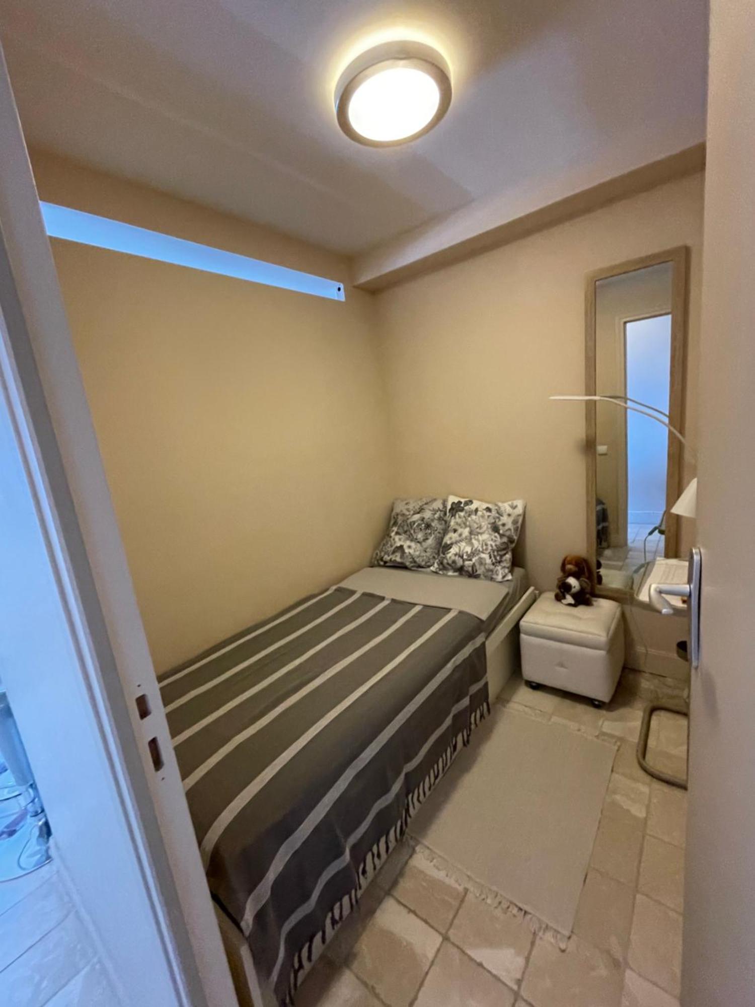 מנטון Superbe Appartement En Bord De Mer, Pres Du Centre Et Des Plages מראה חיצוני תמונה