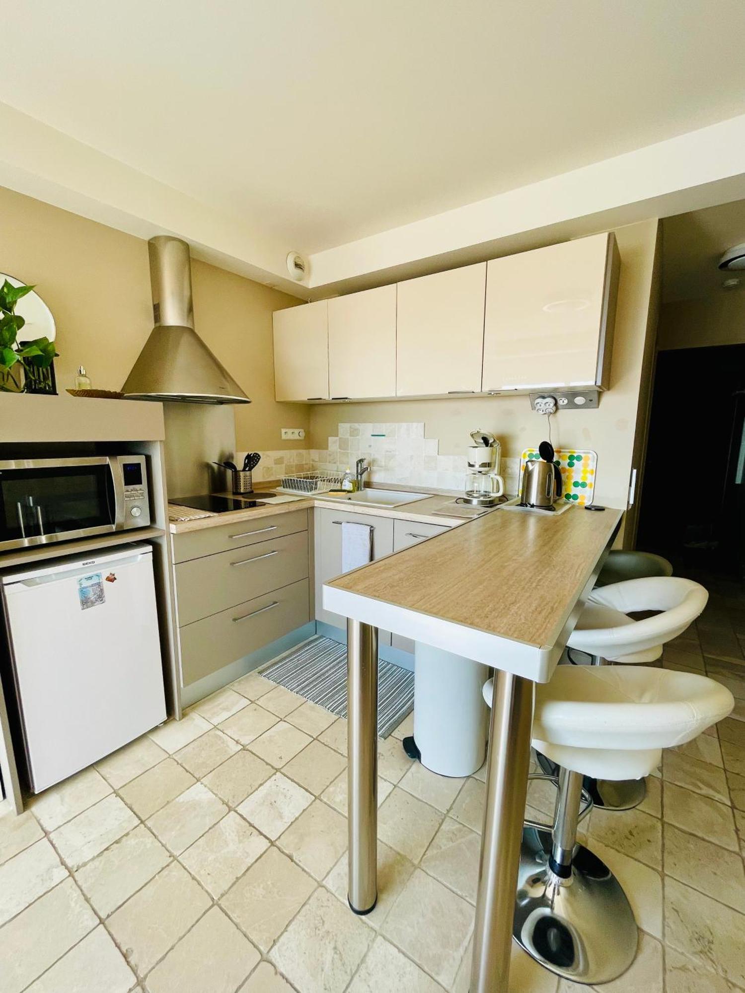 מנטון Superbe Appartement En Bord De Mer, Pres Du Centre Et Des Plages מראה חיצוני תמונה